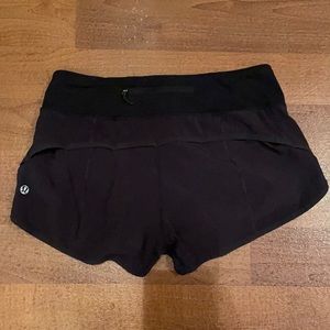 Lululemon Athletica Shorts size 4.